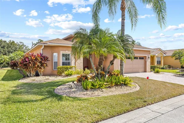 Property Slideshow image 2 of 35 | 5337 hogan ln, Winter Haven, FL, 33884
