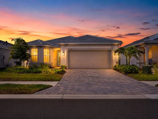Property Slideshow image 3 of 75 | 10408 sea breeze ridge dr, Englewood, FL, 34223