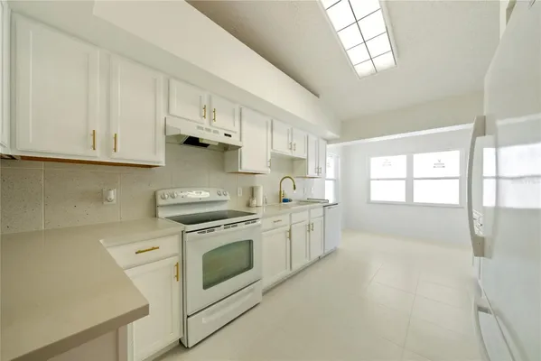 Property Slideshow image 3 of 33 | 9064 sw 91st cir, Ocala, FL, 34481