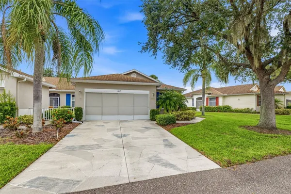 Property Slideshow image 2 of 62 | 1217 radison ave 48, Sun City Center, FL, 33573