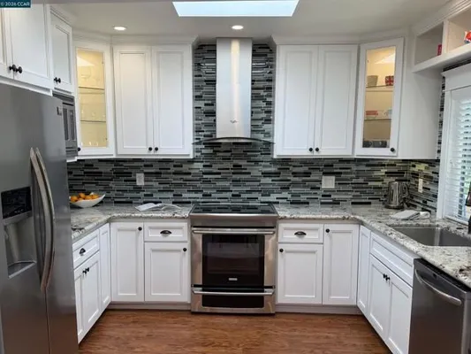 Property Slideshow image 2 of 13 | 1332 running springs rd 1, Walnut Creek, CA, 94595