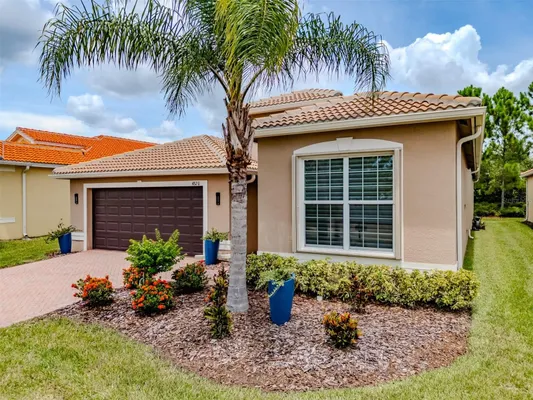 Property Slideshow image 3 of 92 | 4820 grand banks dr, Wimauma, FL, 33598