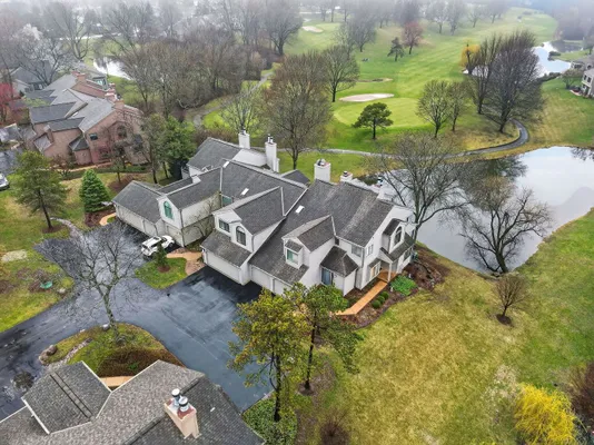 Property Slideshow image 2 of 19 | 962 shoreline rd 898, Lake Barrington, IL, 60010