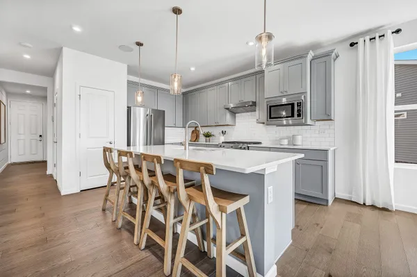 Property Slideshow image 3 of 26 | 3347 fulshear cir, Aurora, IL, 60503