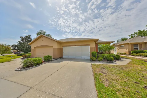 Property Slideshow image 2 of 92 | 2112 acadia greens dr 62, Sun City Center, FL, 33573