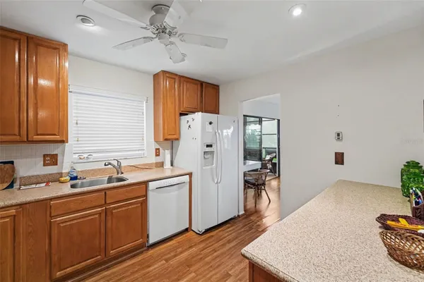 Property Slideshow image 3 of 17 | 5970 80th st 301, St Petersburg, FL, 33709