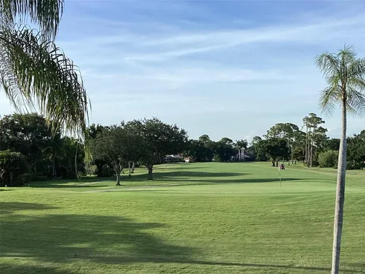 Property Slideshow image 3 of 23 | 6211 timber lake dr b4, Sarasota, FL, 34243