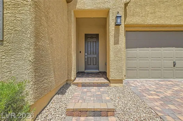 Property Slideshow image 3 of 54 | 498 pebble run ave, Henderson, NV, 89011