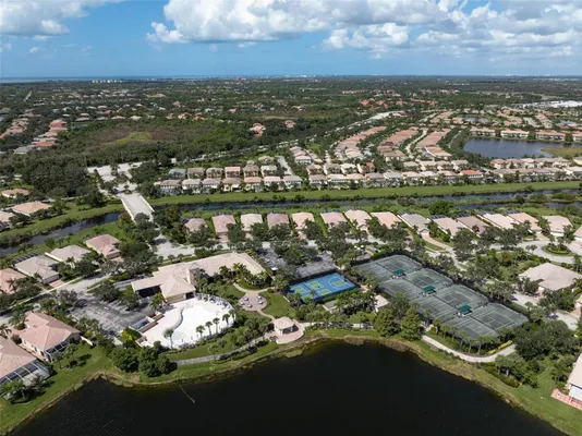 Property Slideshow image 3 of 51 | 1737 burgos dr, Sarasota, FL, 34238