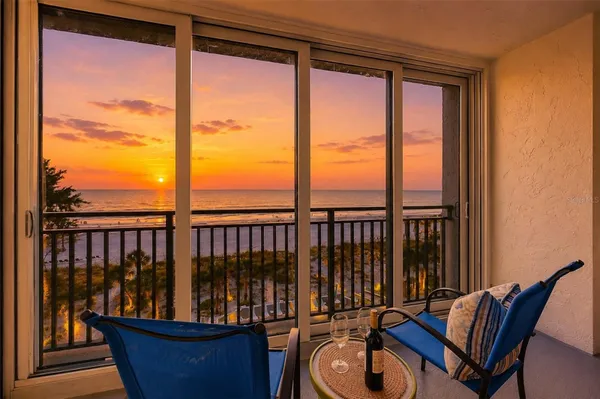 Property Slideshow image 3 of 72 | 20 whispering sands dr 501, Sarasota, FL, 34242