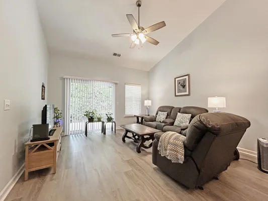 Property Slideshow image 2 of 12 | 395 devon chase hl 2303, Gallatin, TN, 37066