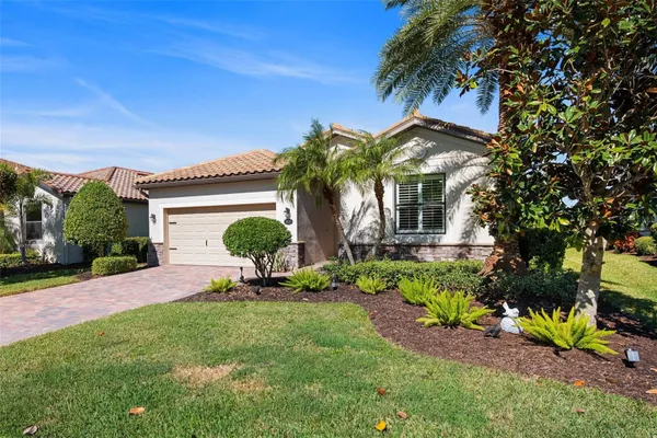 Property Slideshow image 2 of 54 | 7027 quiet creek dr, Bradenton, FL, 34212