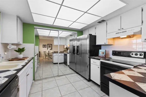 Property Slideshow image 3 of 49 | 1250 s pinellas ave apt 405, Tarpon Springs, FL, 34689