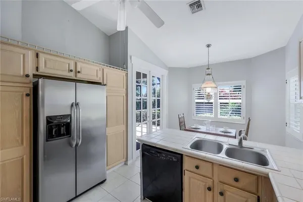 Property Slideshow image 2 of 29 | 27181 kindlewood ln, Bonita Springs, FL, 34134