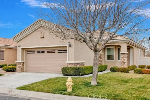 Property Slideshow image 3 of 52 | 10438 lakeshore dr, Apple Valley, CA, 92308