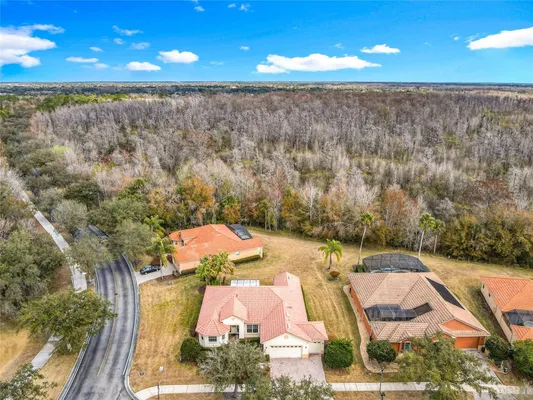 Property Slideshow image 3 of 70 | 525 sienna dr, Kissimmee, FL, 34759