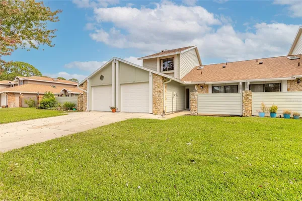 Property Slideshow image 2 of 43 | 221 surf scooter dr, Daytona Beach, FL, 32119