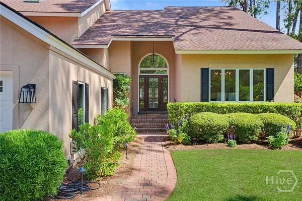 Property Slideshow image 2 of 31 | 4 willow oak cir, Savannah, GA, 31411