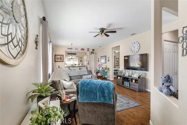 Property Slideshow image 3 of 42 | 19493 tor hl, Apple Valley, CA, 92308