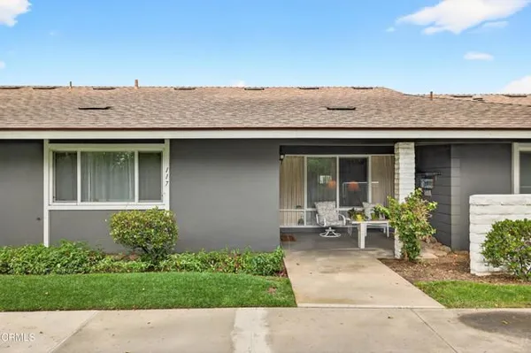 Property Slideshow image 2 of 40 | 117 w channel islands blvd, Port Hueneme, CA, 93041