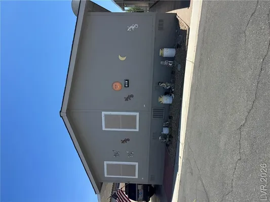 Property Slideshow image 2 of 31 | 820 montecito dr, Pahrump, NV, 89048