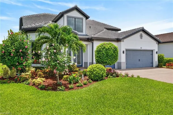 Property Slideshow image 2 of 50 | 19263 aqua shore dr, Fort Myers, FL, 33913
