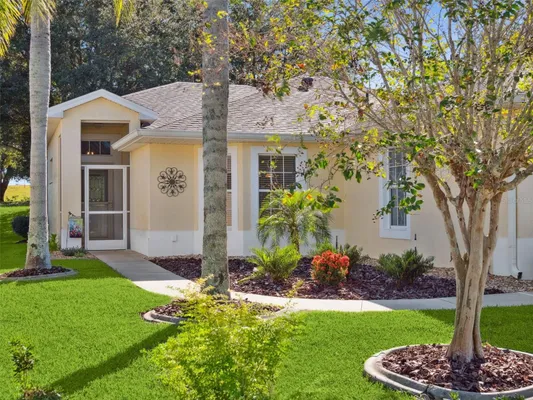 Property Slideshow image 2 of 54 | 20700 queen alexandra dr, Leesburg, FL, 34748