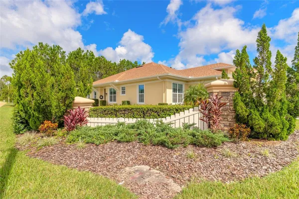Property Slideshow image 3 of 41 | 3 hawk roost ct, Ormond Beach, FL, 32174