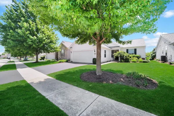 Property Slideshow image 3 of 60 | 1409 justice ct, Shorewood, IL, 60404