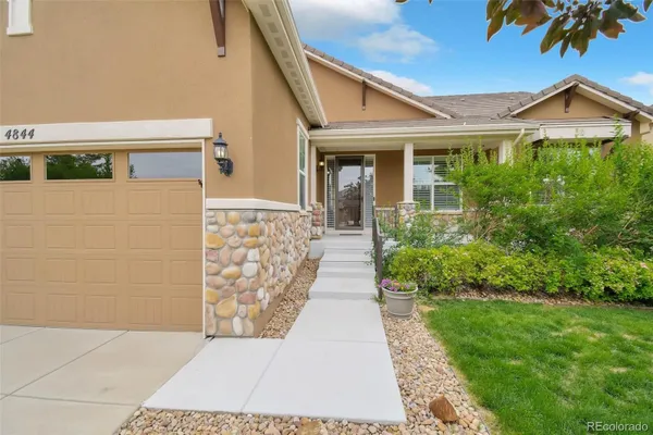 Property Slideshow image 3 of 46 | 4844 flash ct, Broomfield, CO, 80023