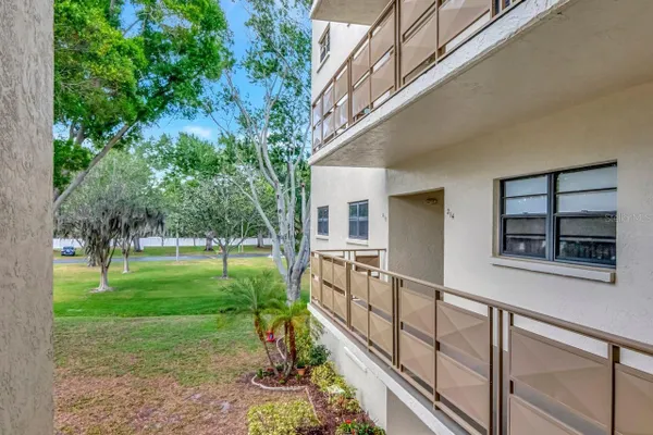 Property Slideshow image 2 of 39 | 6070 80th st 215, St Petersburg, FL, 33709