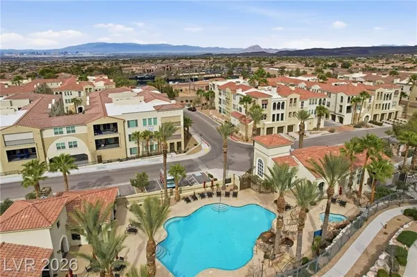 Property Slideshow image 3 of 55 | 2555 hampton rd 6305, Henderson, NV, 89052