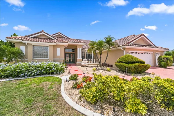 Property Slideshow image 3 of 64 | 2116 platinum dr, Sun City Center, FL, 33573