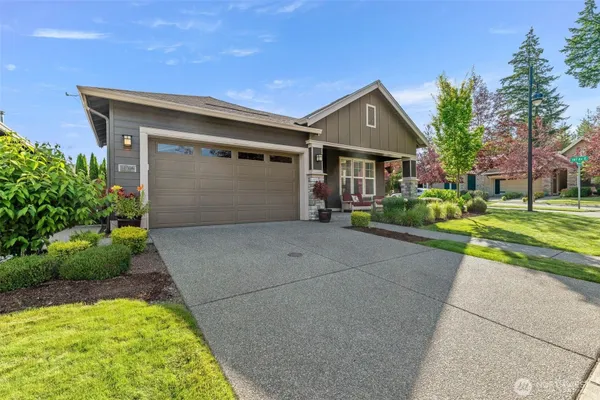 Property Slideshow image 2 of 40 | 14016 188th avenue ct, Bonney Lake, WA, 98391