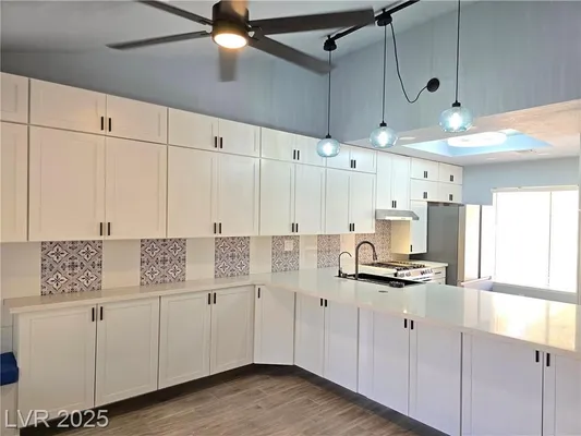 Property Slideshow image 2 of 38 | 9536 eagle valley dr, Las Vegas, NV, 89134