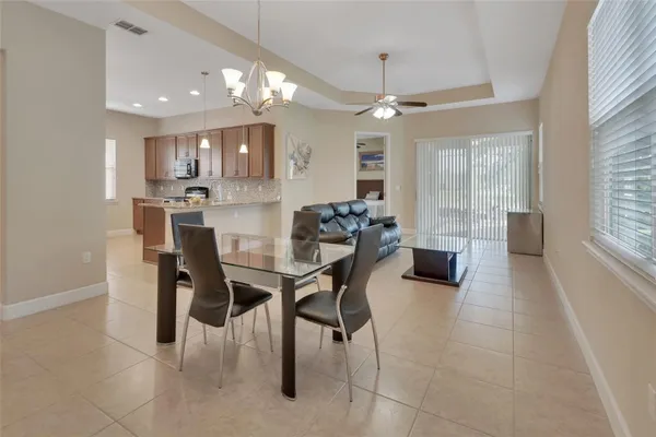 Property Slideshow image 2 of 46 | 423 tisbury ct, Deland, FL, 32724