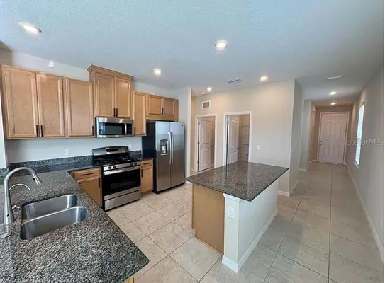 Property Slideshow image 3 of 27 | 16439 paynes mill dr, Bradenton, FL, 34211