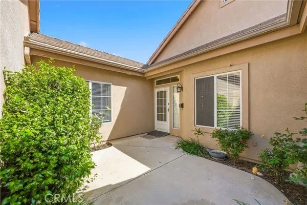 Property Slideshow image 3 of 35 | 19585 ironside dr, Apple Valley, CA, 92308