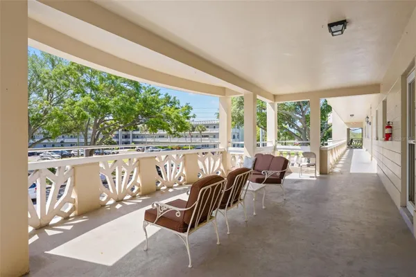 Property Slideshow image 3 of 38 | 2350 haitian dr 28, Clearwater, FL, 33763