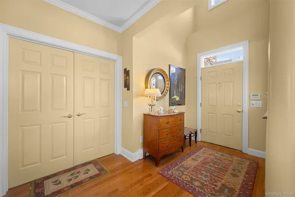 Property Slideshow image 3 of 43 | 333 e overlook, North Hempstead, NY, 11050