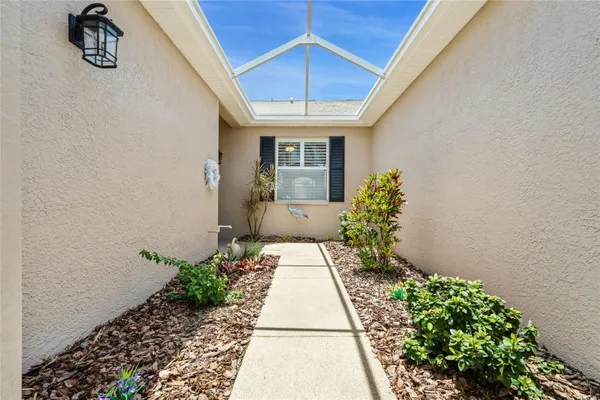 Property Slideshow image 2 of 23 | 7307 cleopatra dr, Land O Lakes, FL, 34637