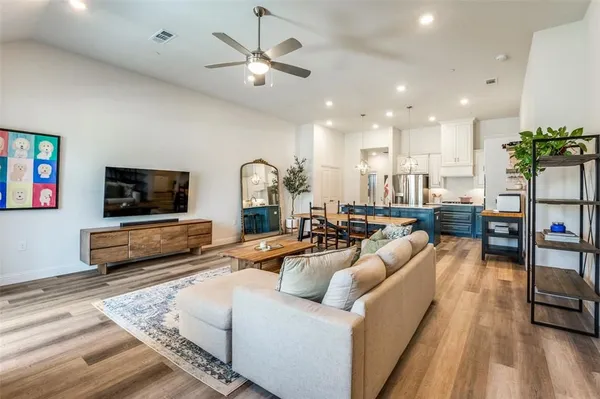 Property Slideshow image 3 of 28 | 3851 sand lily ln, Prosper, TX, 75078