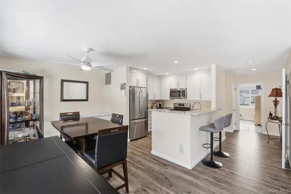 Property Slideshow image 3 of 28 | 41 jefferson oval g, Yorktown Heights, NY, 10598