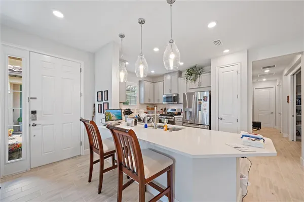 Property Slideshow image 2 of 4 | 6066 mesa gln, Bradenton, FL, 34203