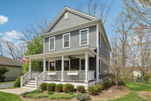 Property Slideshow image 3 of 48 | 6 cowdrey st, Warwick (Town), NY, 10990