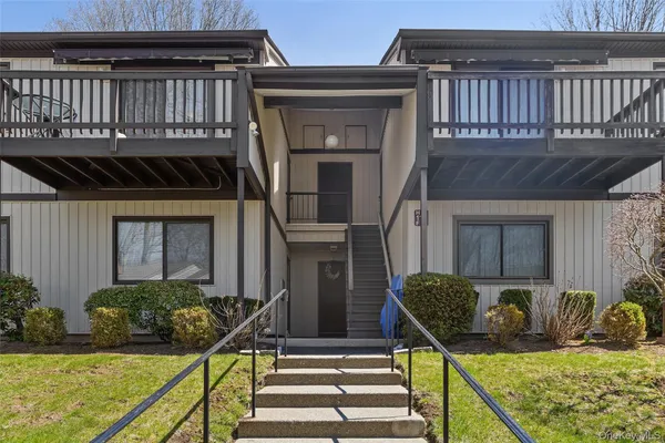 Property Slideshow image 3 of 32 | 119 village rd h, Yorktown, NY, 10598
