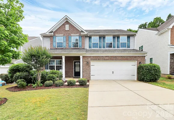 Property Slideshow image 2 of 48 | 6961 liverpool ct, Fort Mill, SC, 29707