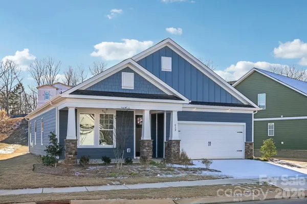 Property Slideshow image 3 of 33 | 612 banter ln 32, Cramerton, NC, 28032