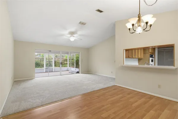 Property Slideshow image 2 of 48 | 6068 w douneray loop, Crystal River, FL, 34429