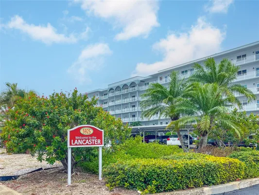 Property Slideshow image 2 of 65 | 5925 shore blvd 405, Gulfport, FL, 33707